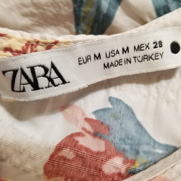 Zara Floral Tiered Mini Dress Puckered Crinkle Fabric Cottagecore Feminine Sz M - Picture 8 of 10